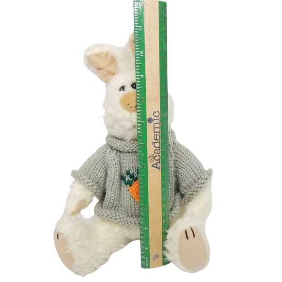 Vtg 96 Gibson Greetings Rabbit Bunny Plush Hand Knit Sweater Carrot Stuffed - Picture 10 of 10